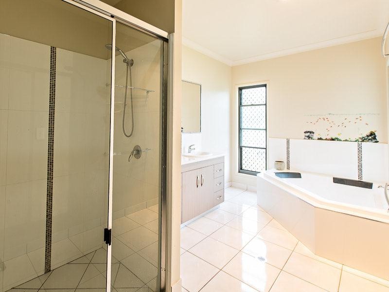 9 Lawries Road, Sarina QLD 4737