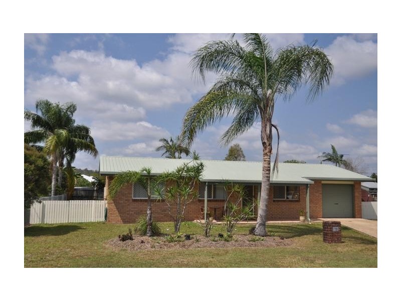 10 Freemont Avenue, Sarina QLD 4737