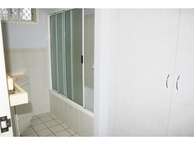 10 Freemont Avenue, Sarina QLD 4737