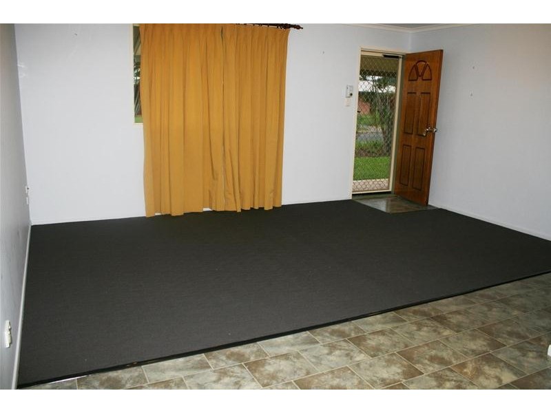 10 Freemont Avenue, Sarina QLD 4737