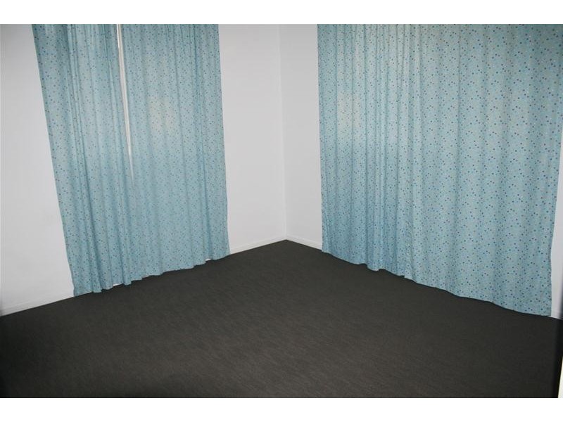 10 Freemont Avenue, Sarina QLD 4737