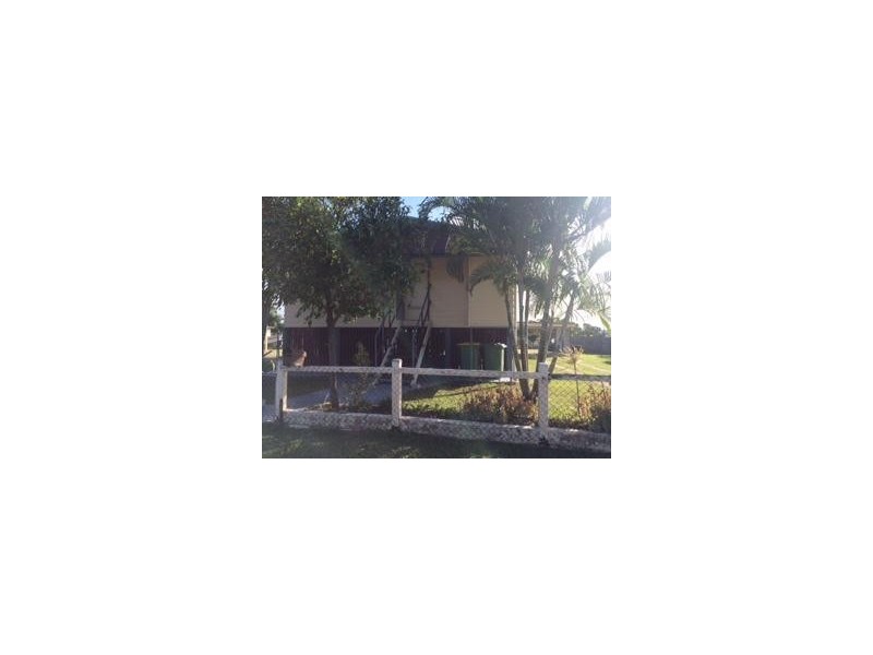 6 Langdon Street, Sarina QLD 4737