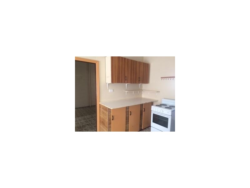 6 Langdon Street, Sarina QLD 4737