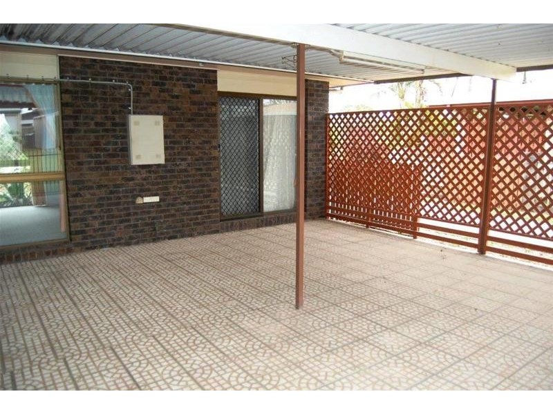 91 Beach Road, Sarina QLD 4737