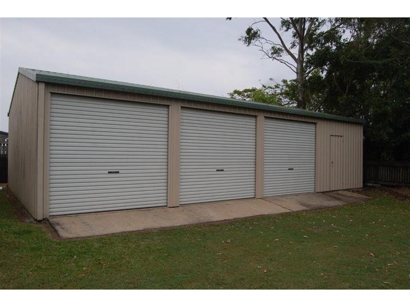 91 Beach Road, Sarina QLD 4737