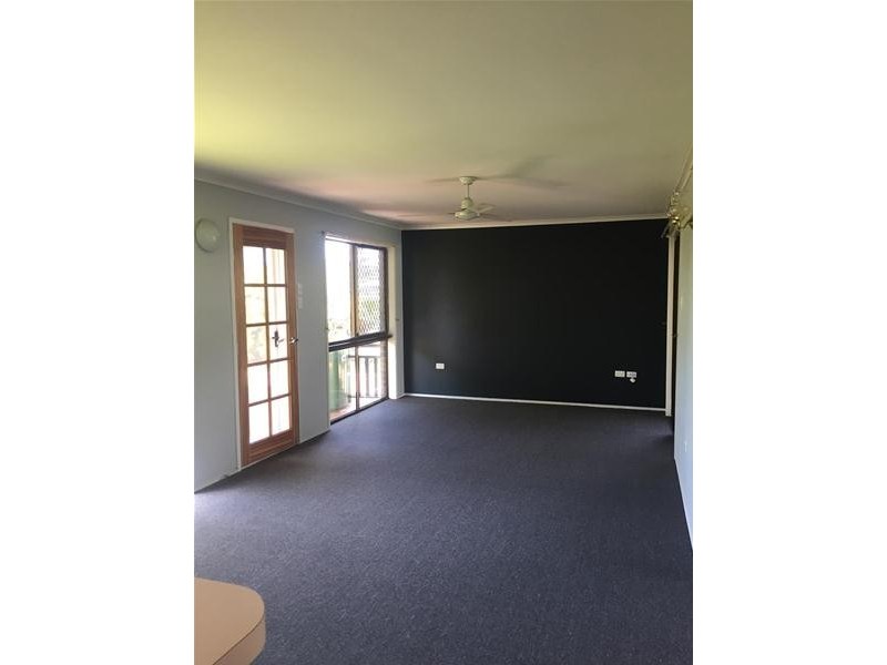 91 Beach Road, Sarina QLD 4737