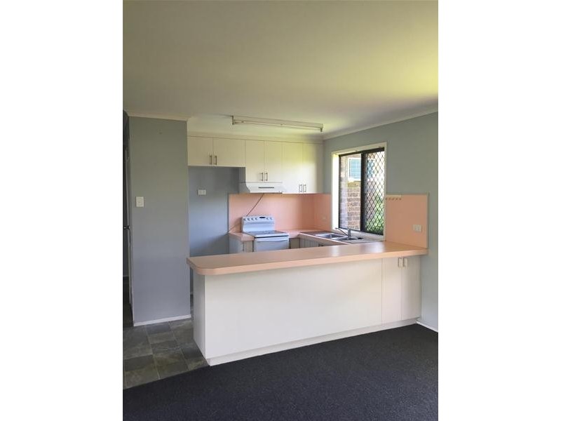 91 Beach Road, Sarina QLD 4737