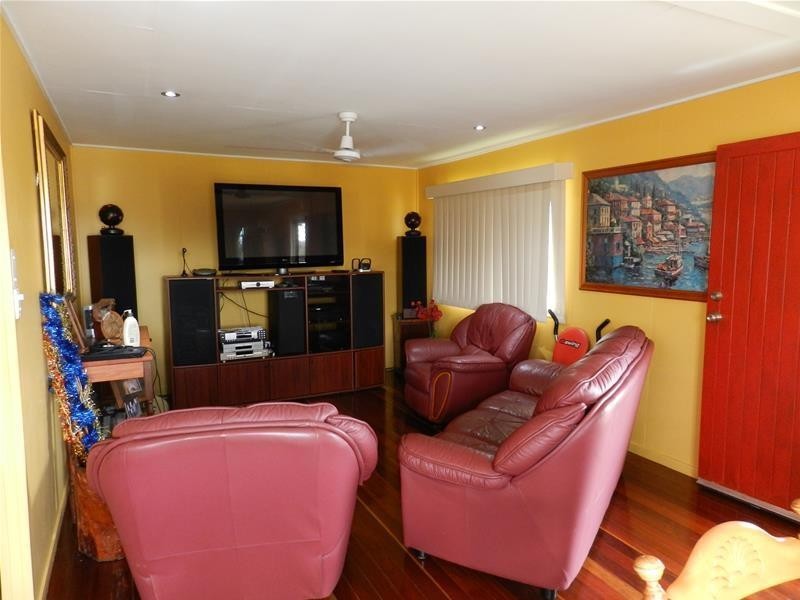 9 Petersen Street, Sarina QLD 4737