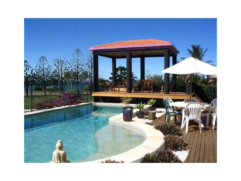 9 Crichton Street, Sarina Beach QLD 4737