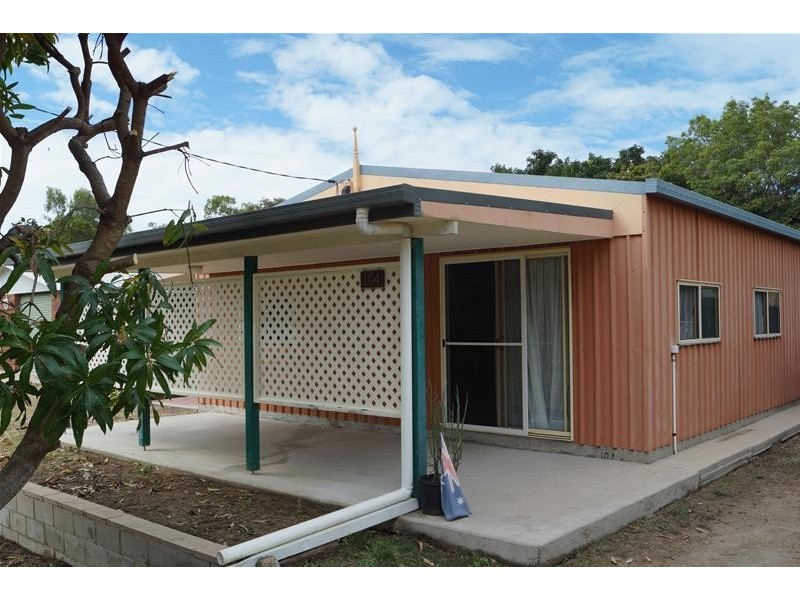 104 Colonial Drive, Clairview QLD 4741