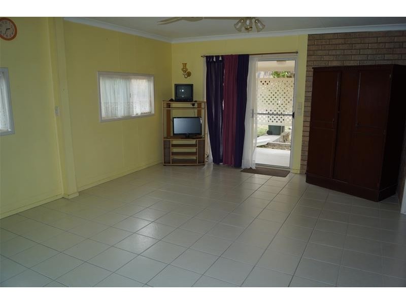 104 Colonial Drive, Clairview QLD 4741