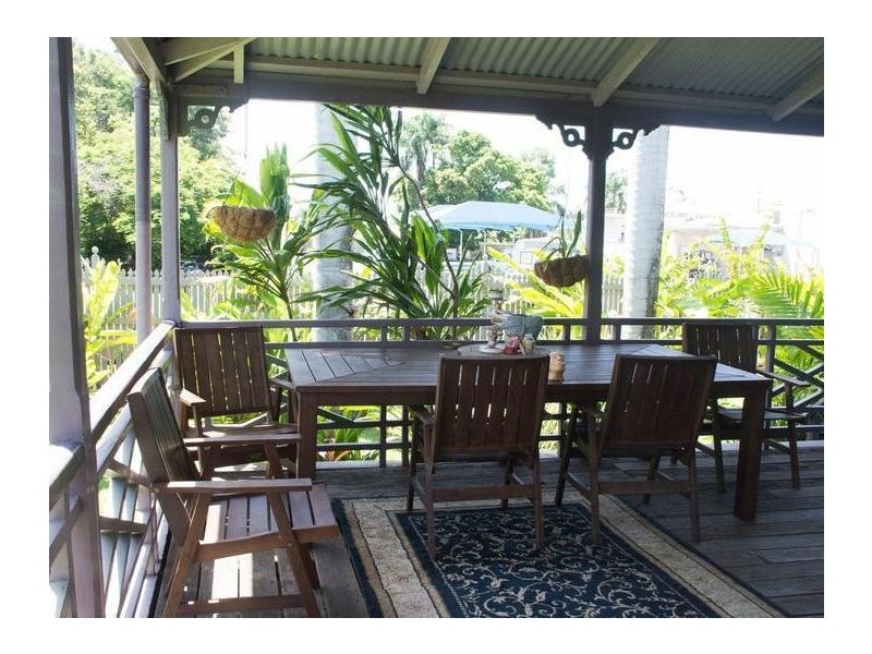 14 Moore Street, Mackay QLD 4740