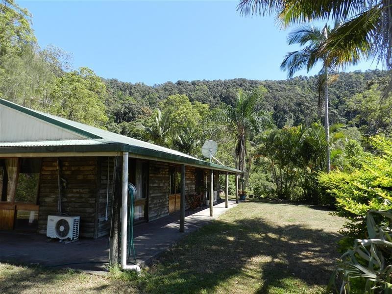 603 East Funnel Creek Road, Sarina QLD 4737