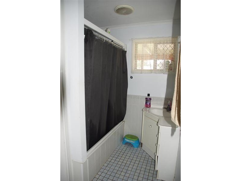 15 Fremont Avenue, Sarina QLD 4737