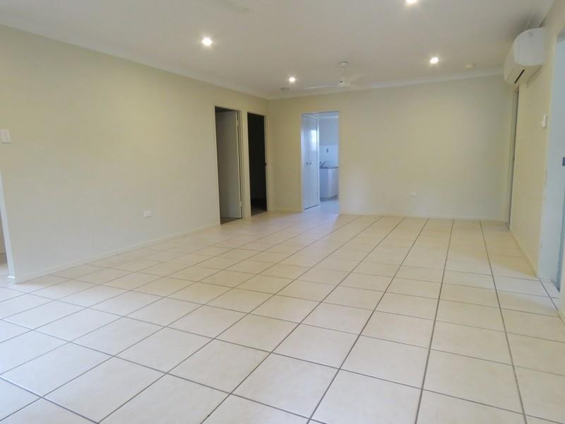 2/1 Golfcourse Road, Sarina QLD 4737