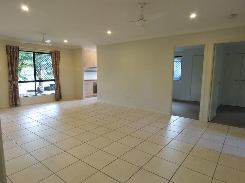 2/1 Golfcourse Road, Sarina QLD 4737