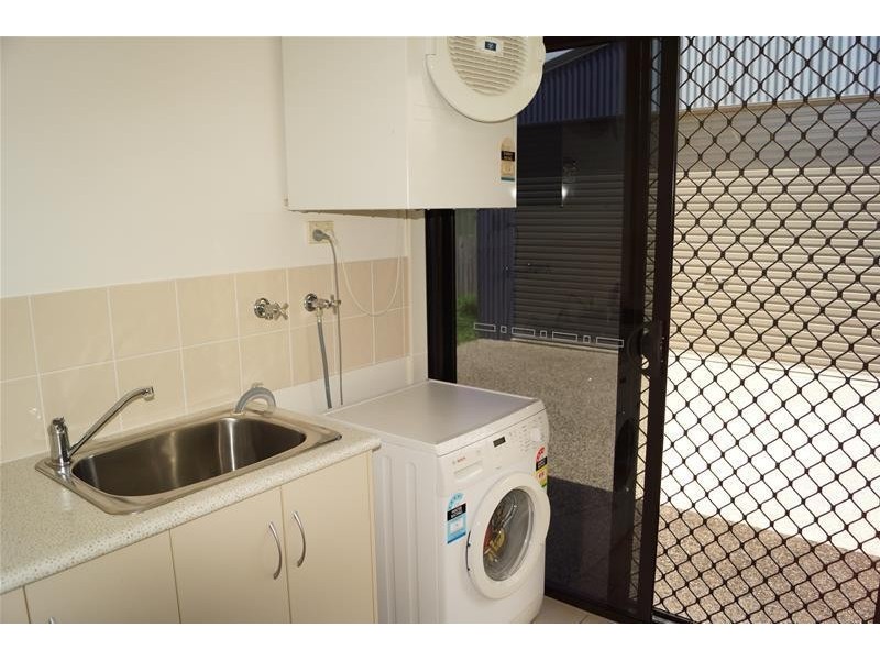 33 Deguara Avenue, Armstrong Beach QLD 4737