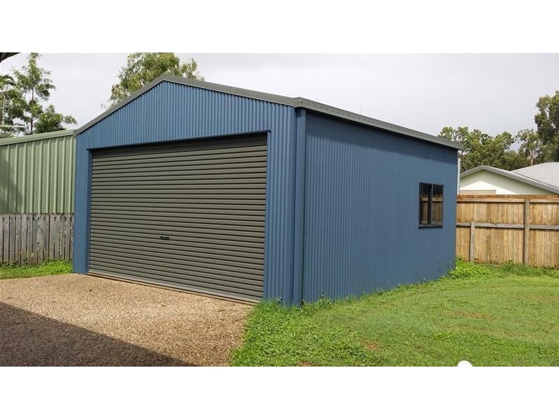 33 Deguara Avenue, Armstrong Beach QLD 4737