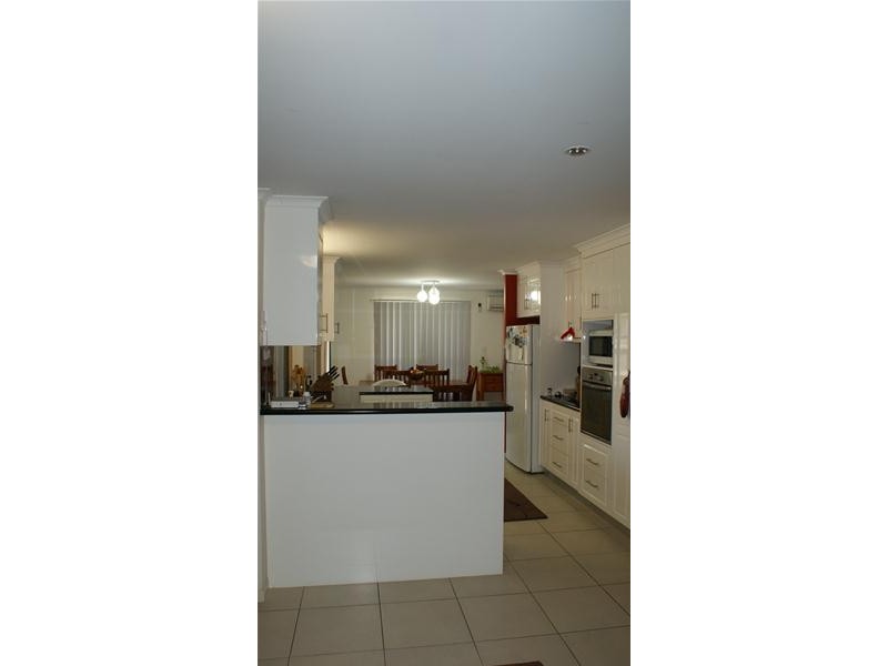 9 Victor Avenue, Glenella QLD 4740