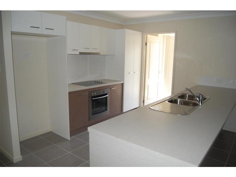 2 Rasmussen Court, Armstrong Beach QLD 4737