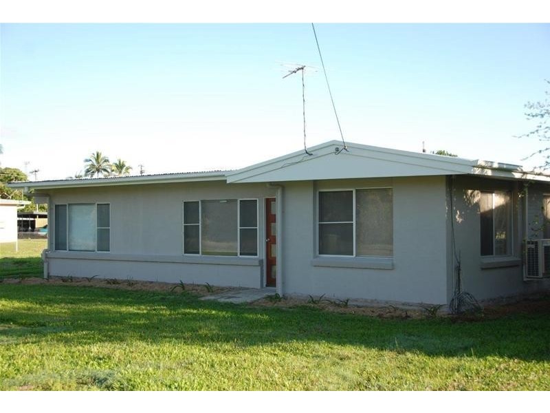 27 Brewers Road, Sarina QLD 4737