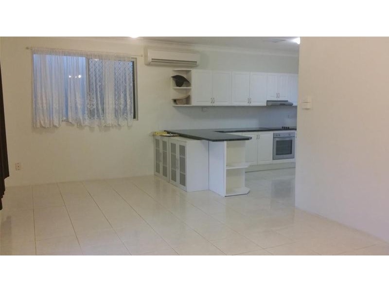 25 Poole Street, Sarina Beach QLD 4737