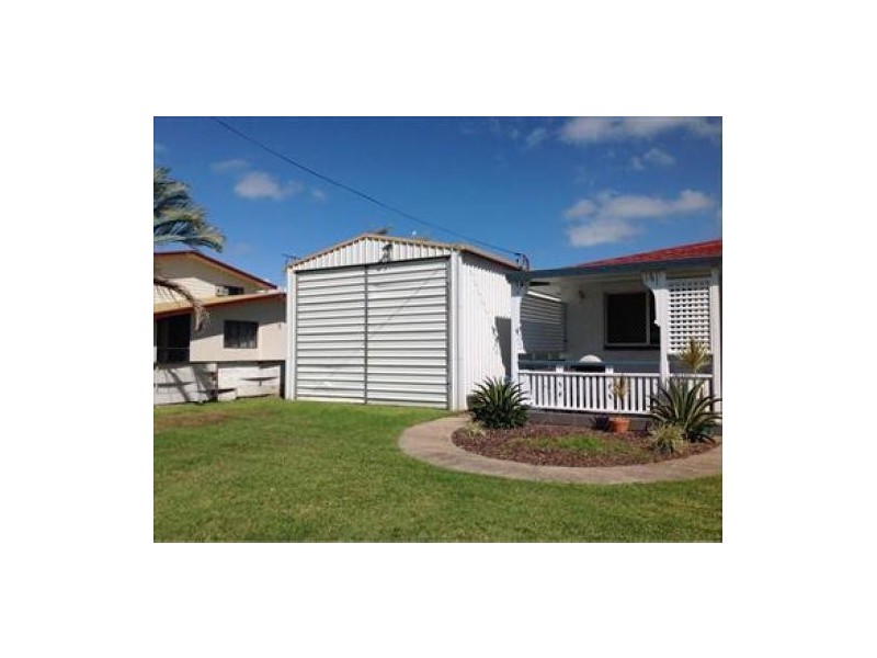 25 Poole Street, Sarina Beach QLD 4737