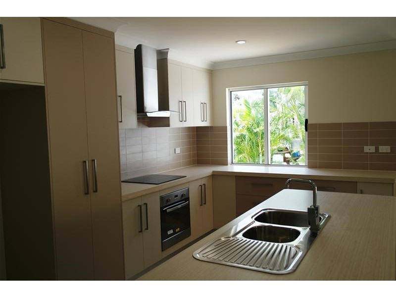 39 Brooksfield Drive, Sarina Beach QLD 4737