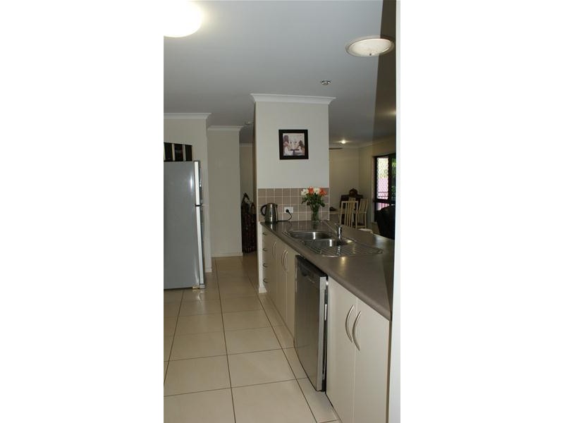 89 Zelma Street, Grasstree Beach QLD 4740