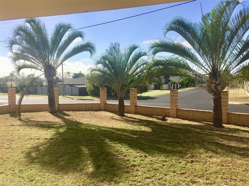 1/46 Shannon Drive, Moranbah QLD 4744