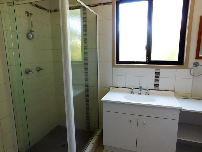 5 Innes Street, Sarina QLD 4737