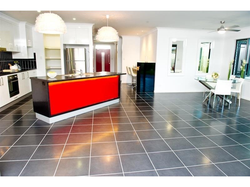 24 Pacific Avenue, Sarina QLD 4737