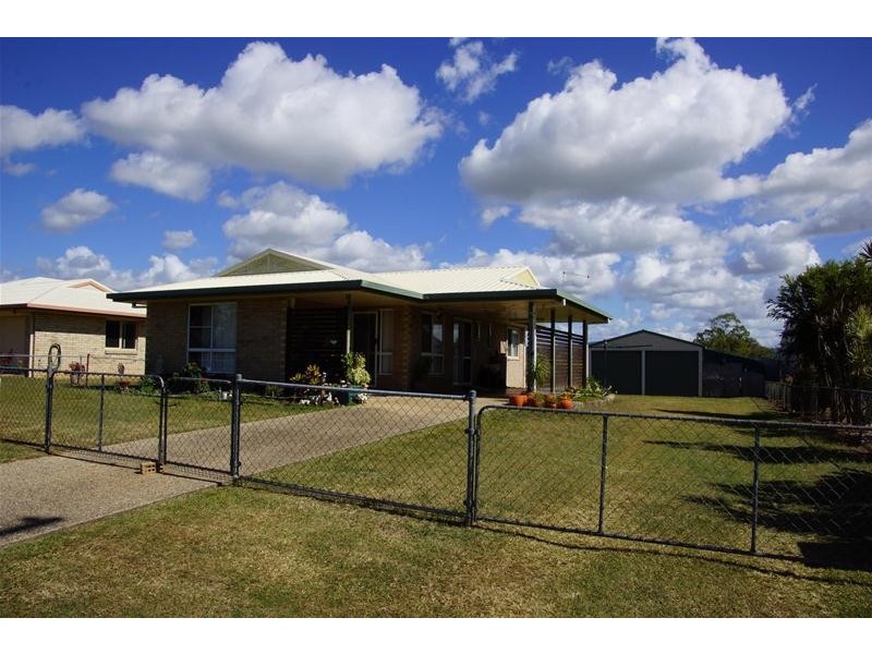 43 Cemetery Road, Sarina QLD 4737