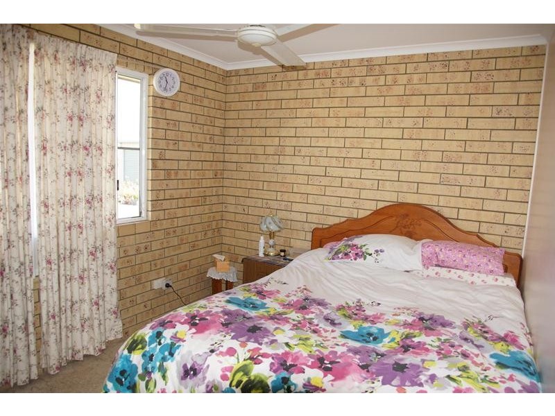 43 Cemetery Road, Sarina QLD 4737