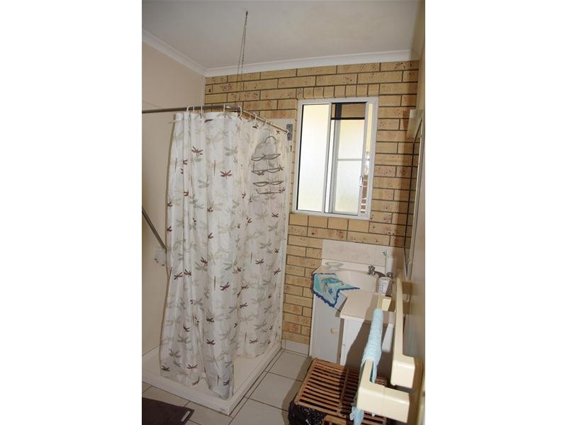 43 Cemetery Road, Sarina QLD 4737