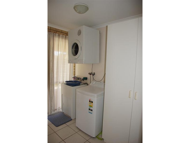 43 Cemetery Road, Sarina QLD 4737