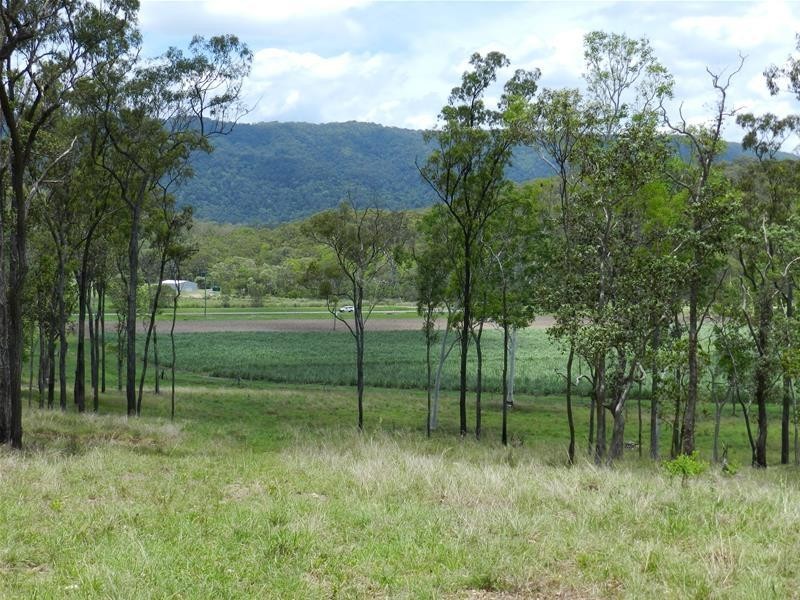 89806 Bruce Highway, Sarina QLD 4737