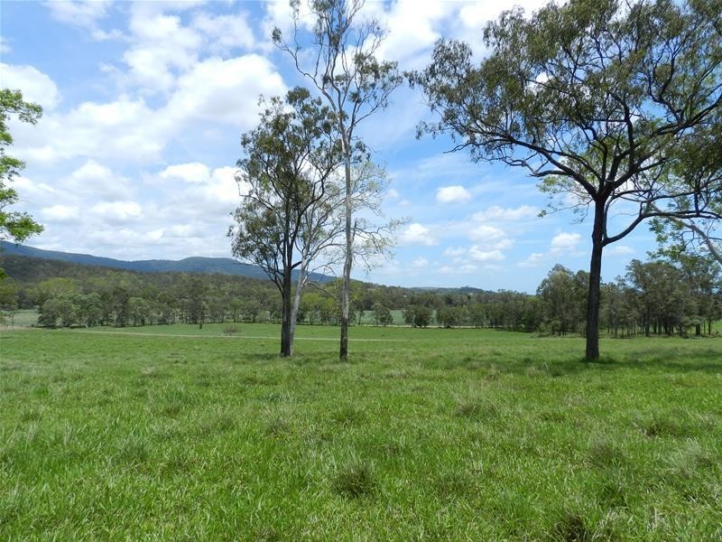 89806 Bruce Highway, Sarina QLD 4737