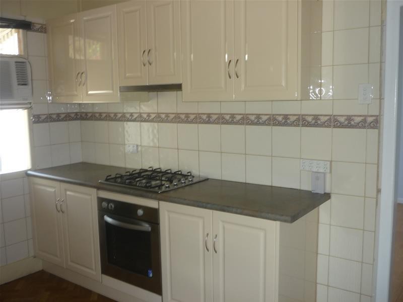 11 Hill Street, Sarina QLD 4737