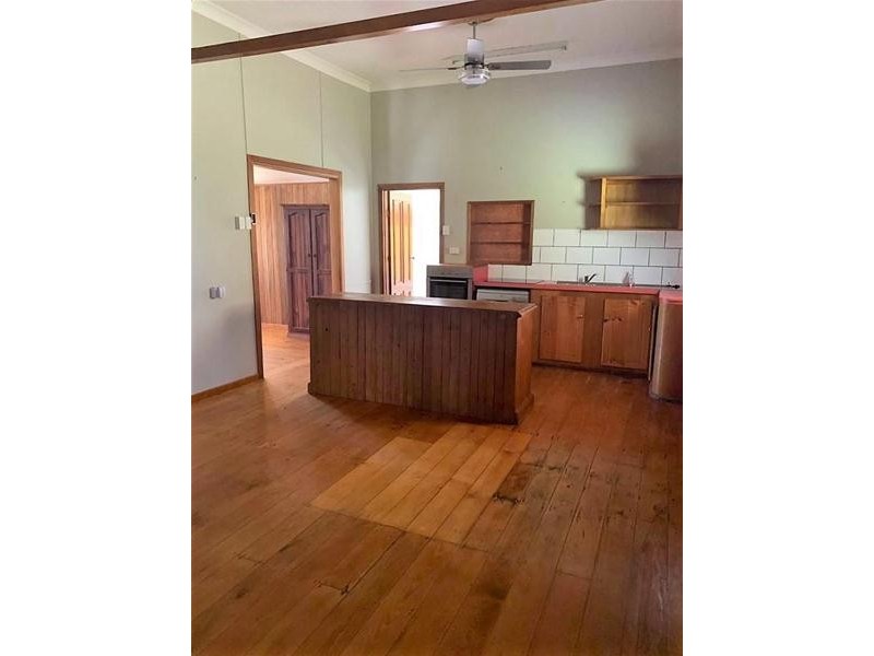 25 Anzac Street, Sarina QLD 4737