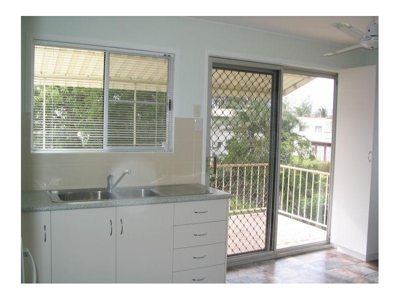 125 Zelma Street, Grasstree Beach QLD 4740