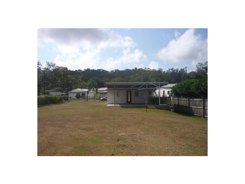 45 West Street, Sarina QLD 4737