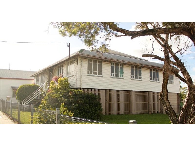 10 Central Street, Sarina QLD 4737