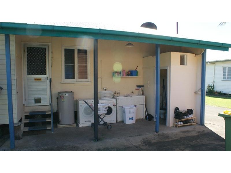 13 East Street, Sarina QLD 4737