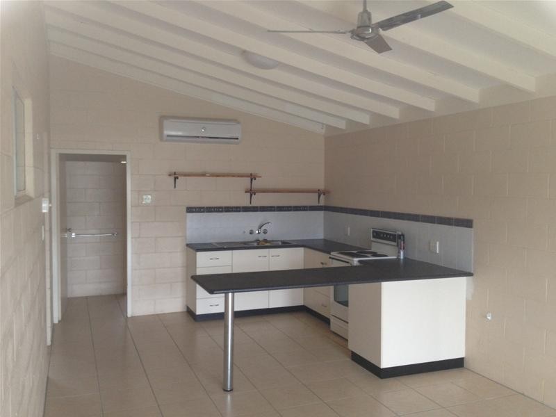 3/47 Owen Jenkins Drive, Sarina Beach QLD 4737