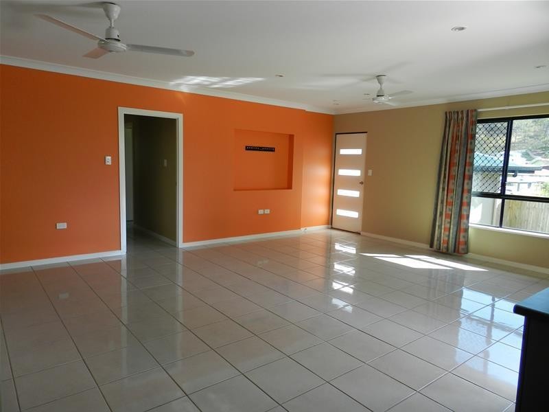 95 West Street, Sarina QLD 4737