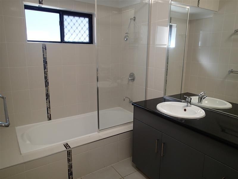 95 West Street, Sarina QLD 4737