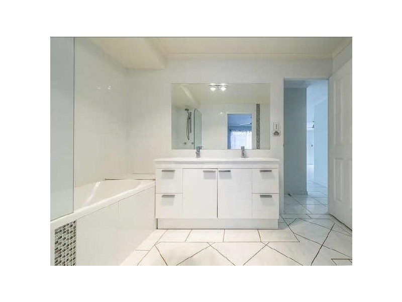 5 Kirkconell Street, Beaconsfield QLD 4740