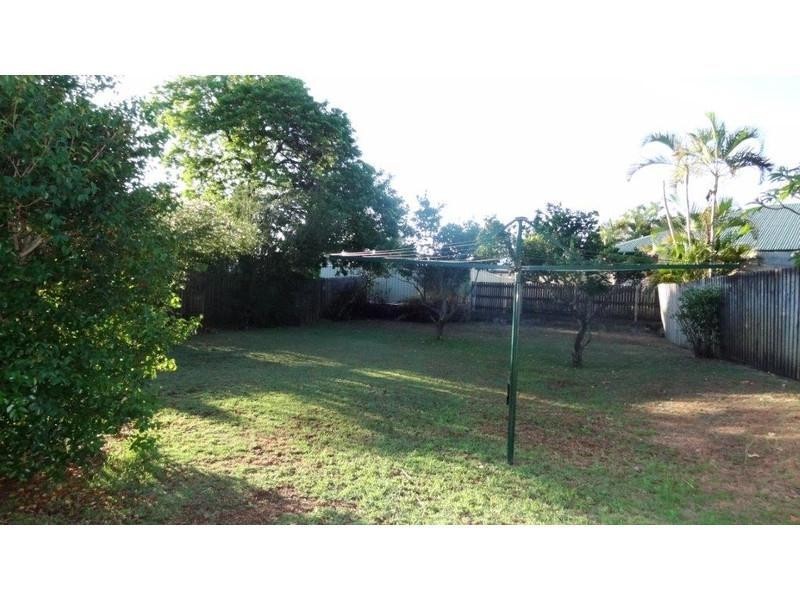 2 Spannagle Street, Bucasia QLD 4750