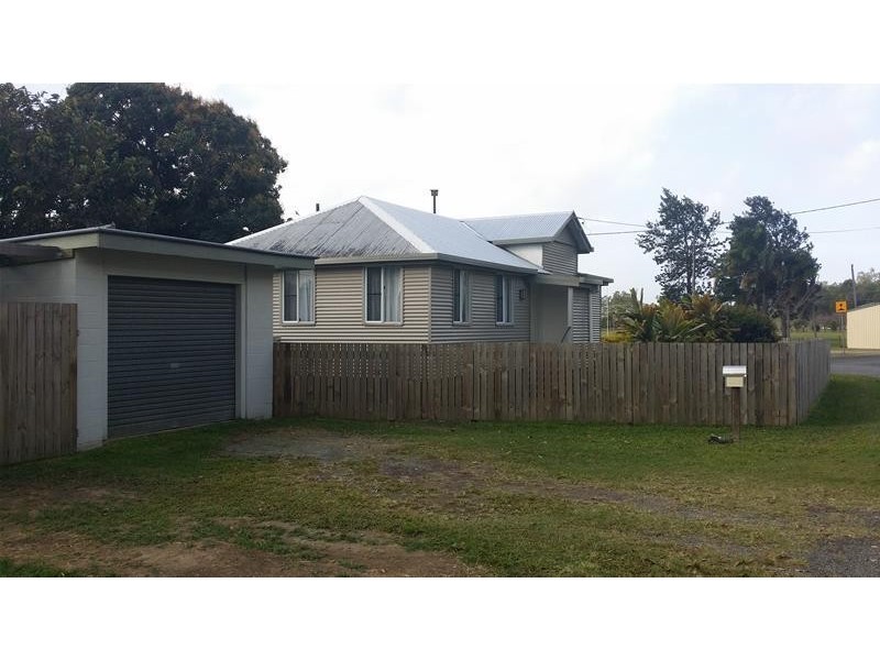 13 Johnston Street, Sarina QLD 4737